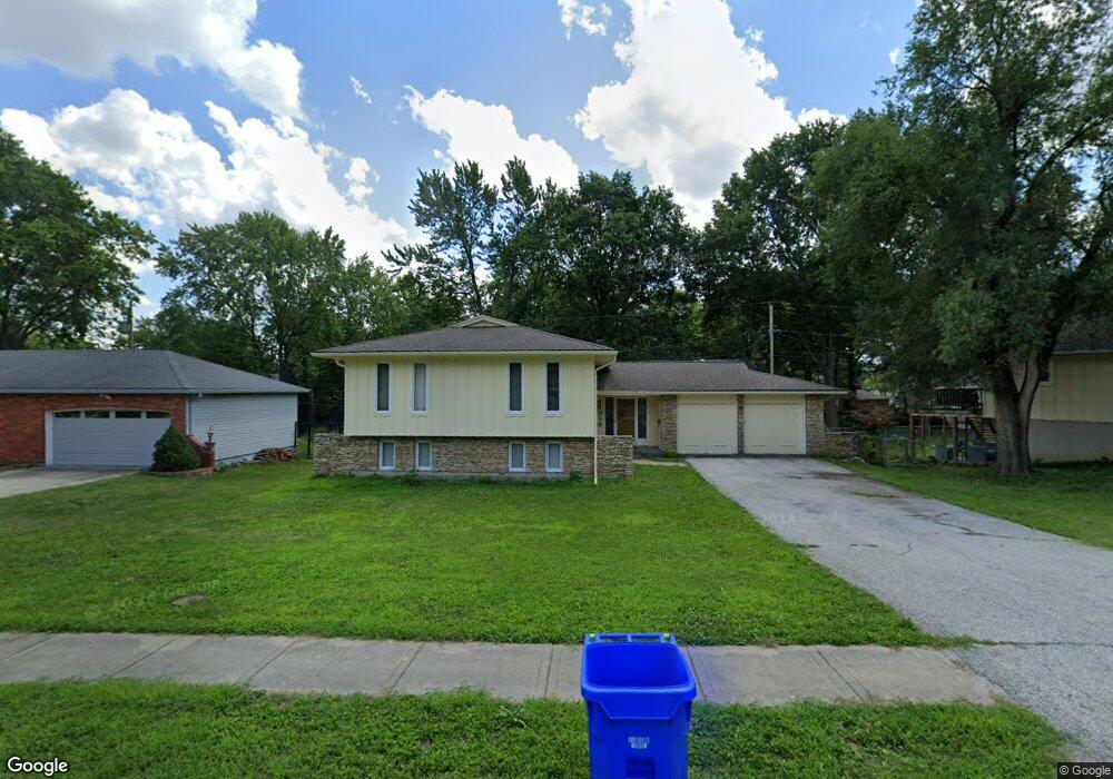 11315 W 71st St, Shawnee, KS 66203 - photo 1