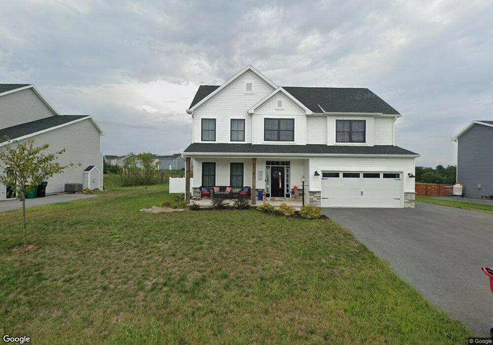 1032 Emilys Ct, Greencastle, PA 17225 - photo 1