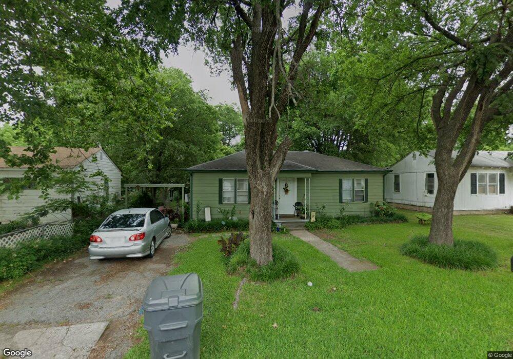 1016 A St SE, Ardmore, OK 73401 - photo 1