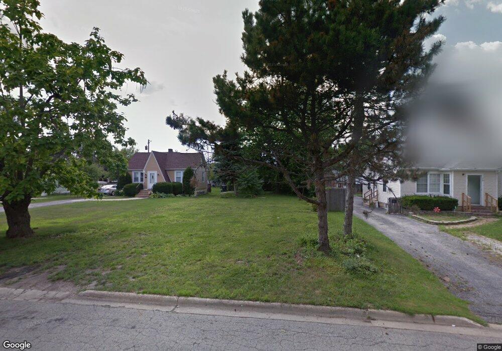 114 Baldwin Ave, Waukegan, IL 60085 - photo 1