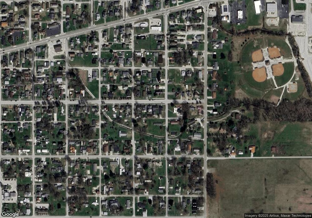 1069 E Vincennes St, Linton, IN 47441 - photo 1