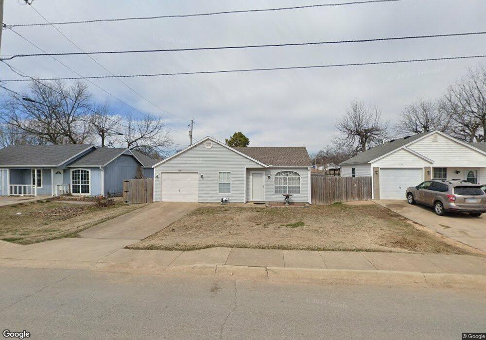 119 E Veterans Pkwy, Rogers, AR 72756 - photo 1