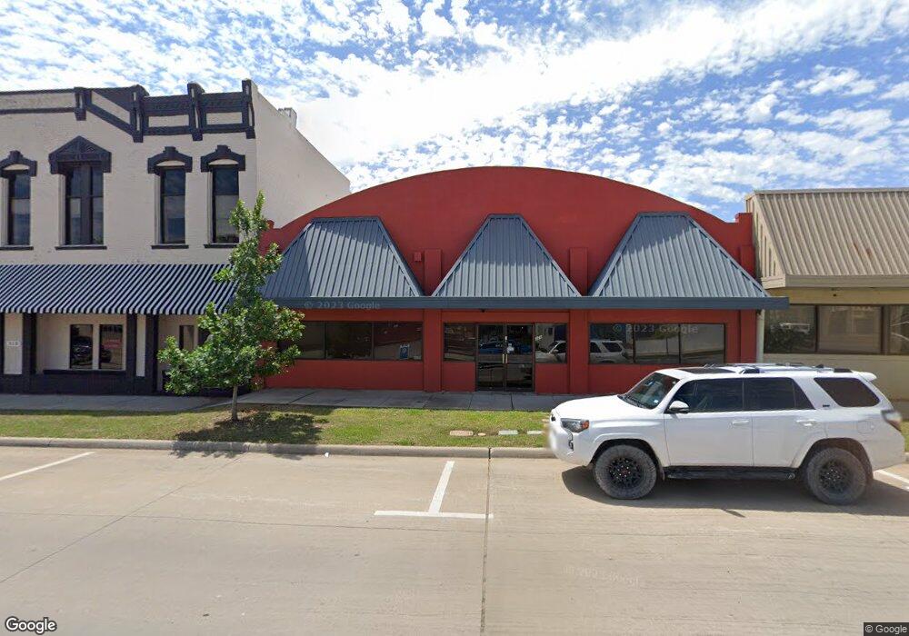 320 W Chestnut St, Denison, TX 75020 - photo 1