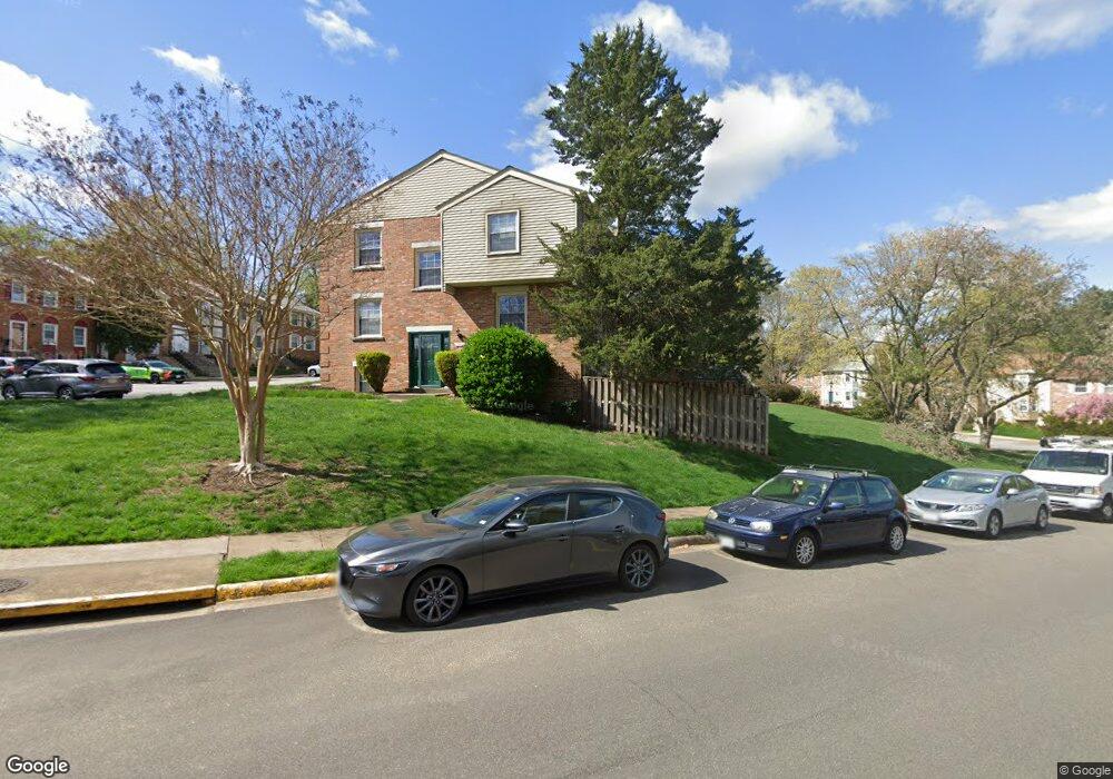 7812 Stovall Ct, Lorton, VA 22079 - photo 1