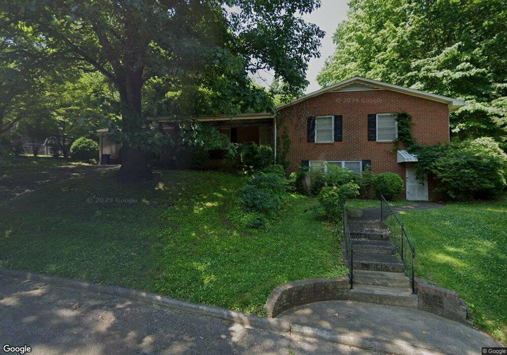 415 Holland Dr, Statesville, NC 28677 - photo 1