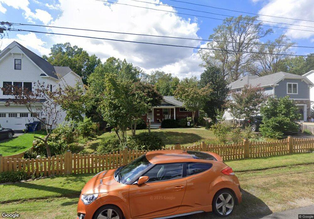 2122 Greenwich St, Falls Church, VA 22043 - photo 1