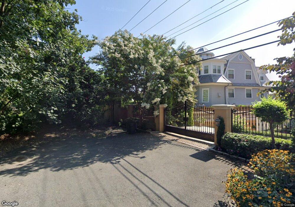 207 149th St, Whitestone, NY 11357 - photo 1