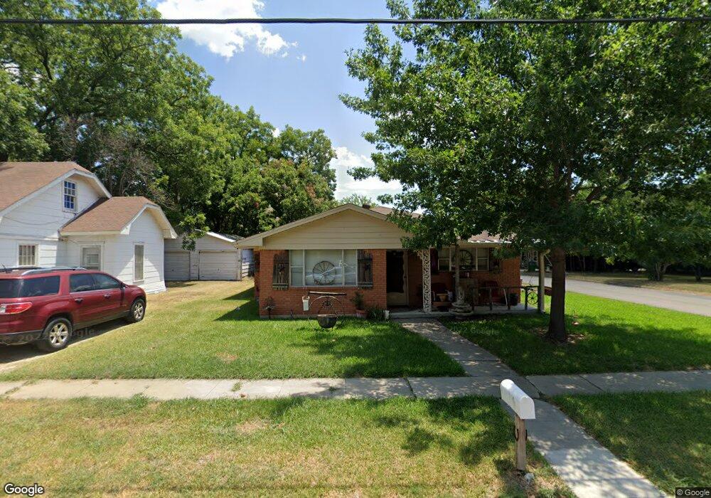 400 Ritchey St, Gainesville, TX 76240 - photo 1
