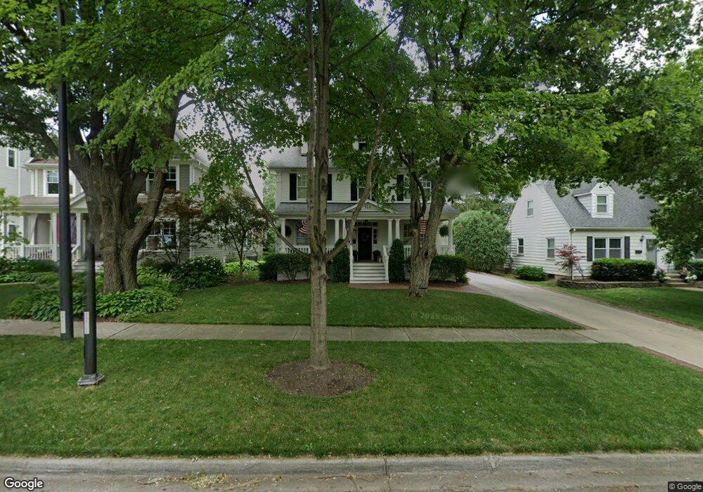346 S Wright St, Naperville, IL 60540 - photo 1