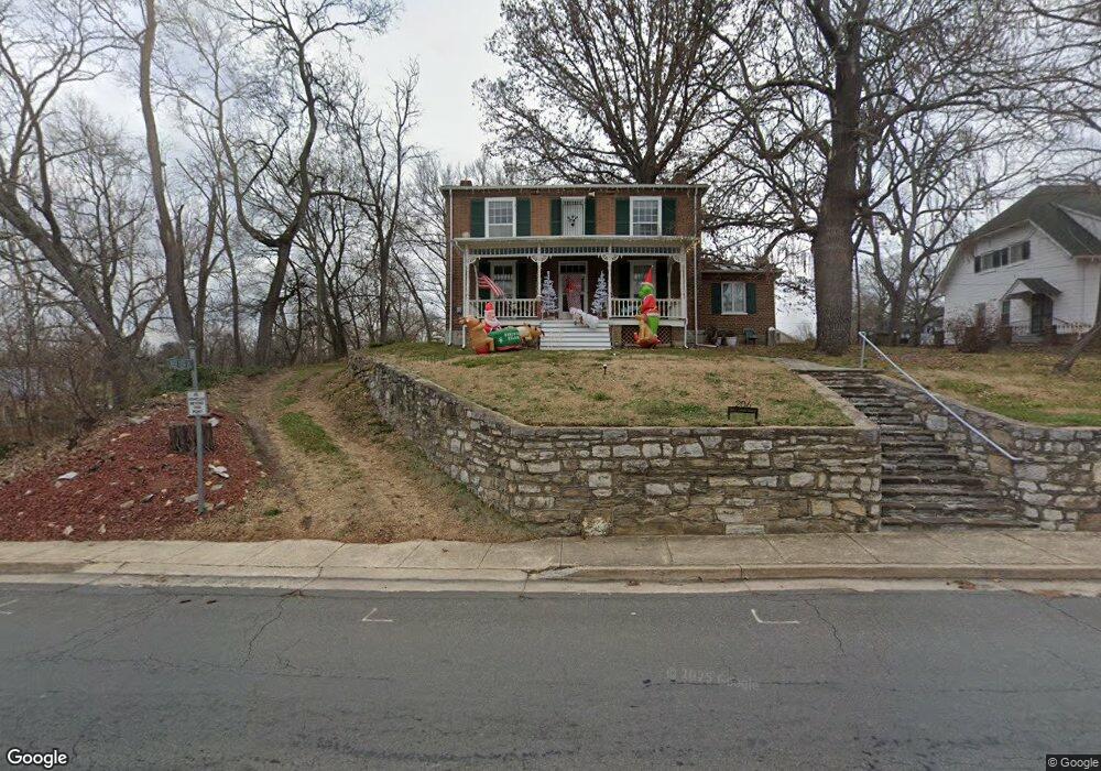 206 S Main St, Edinburg, VA 22824 - photo 1