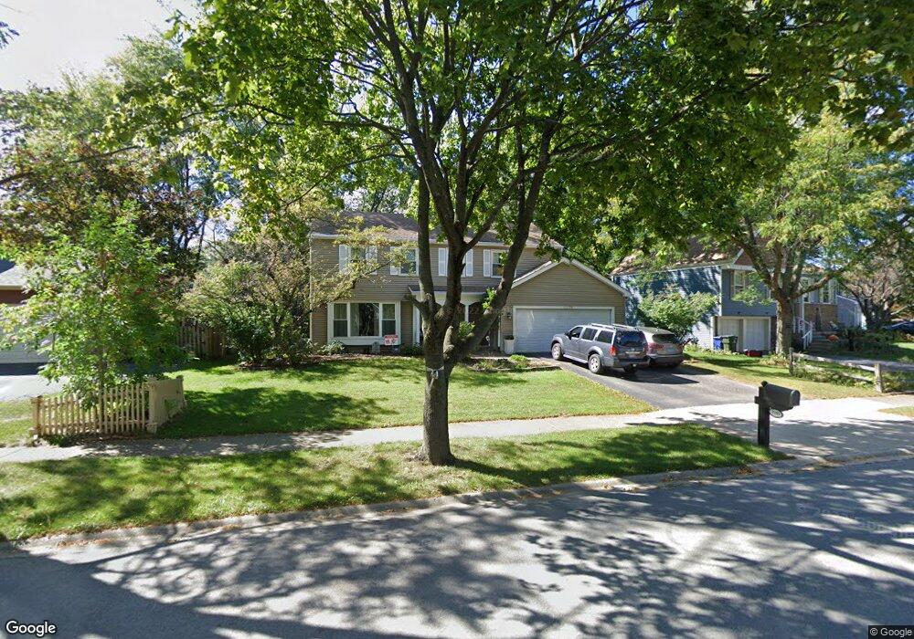 2215 Woodland Cir, Naperville, IL 60565 - photo 1