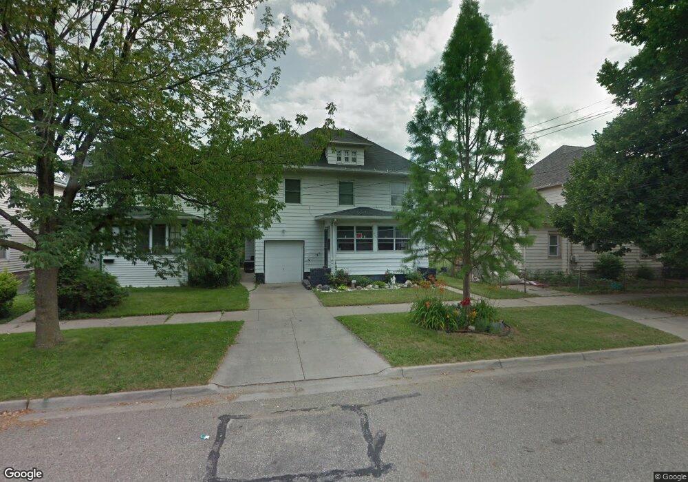 906 W Hillsdale St, Lansing, MI 48915 - photo 1