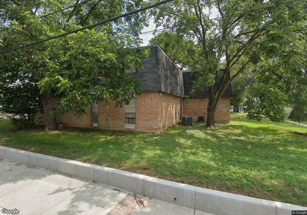 540 W Hopkins St, San Marcos, TX 78666 - photo 1