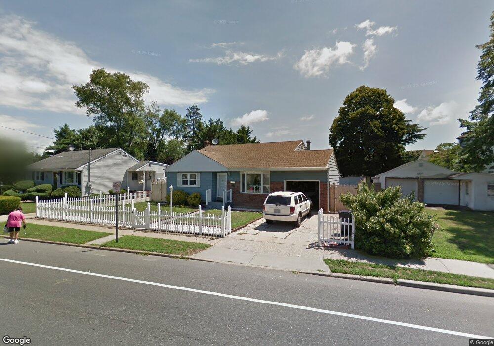 3137 Oceanside Rd, Oceanside, NY 11572 - photo 1