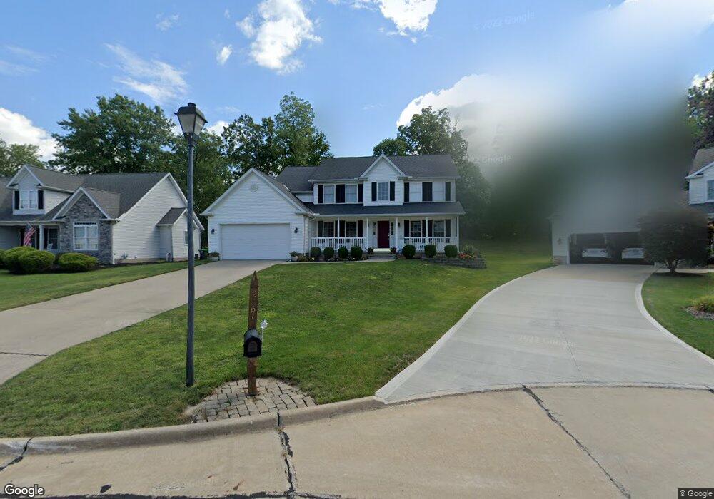 2151 Kimberly Ct, Wickliffe, OH 44092 - photo 1