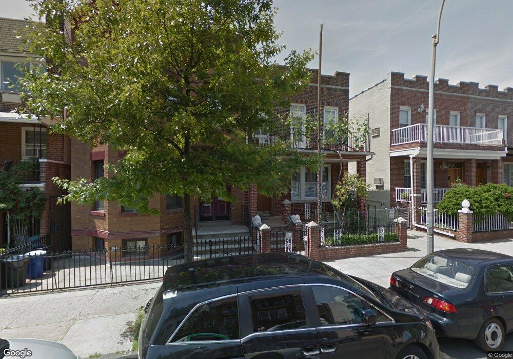 3140 43rd St, Astoria, NY 11103 - photo 1