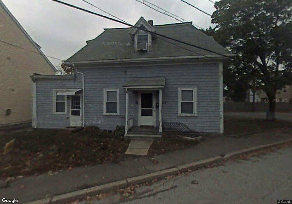 139 Church St unit 3, Waltham, MA 02452 - photo 1