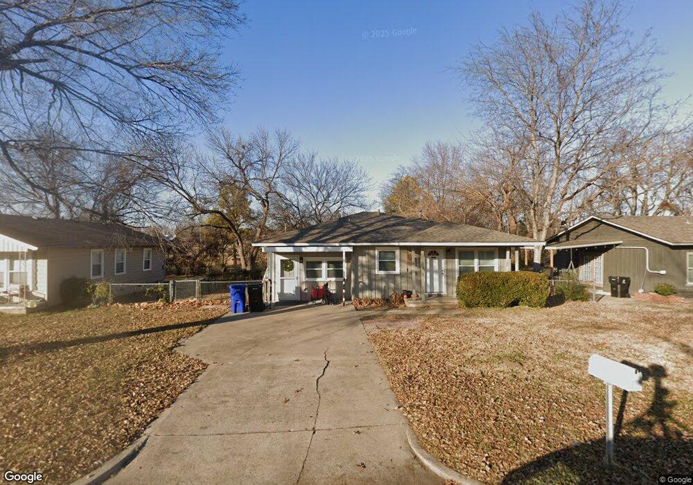 208 W Pittsburg Place, Broken Arrow, OK 74012 - photo 1