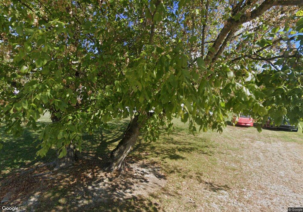 105 Hilltop Rd, Shelbyville, TN 37160 - photo 1