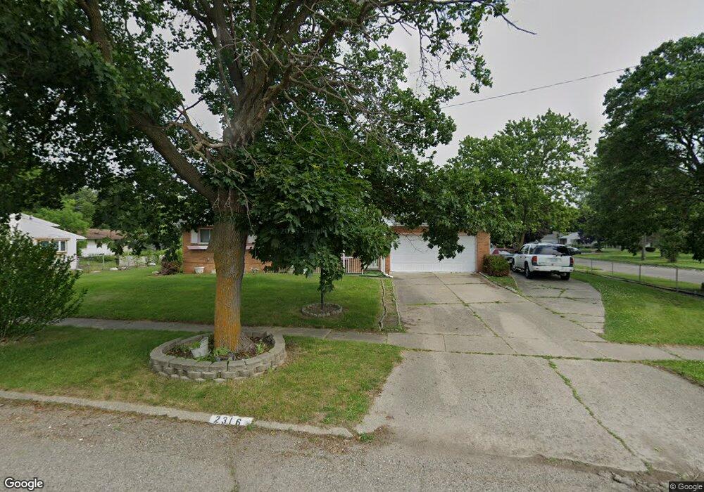 2316 Toby Beth Dr, Flint, MI 48505 - photo 1