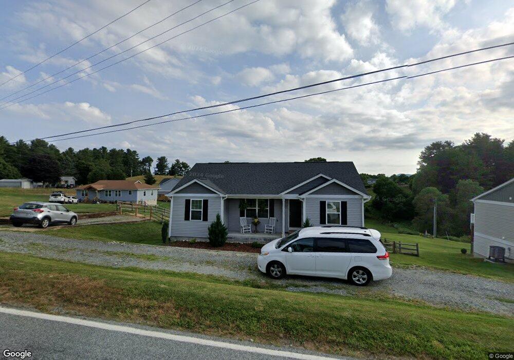 588 Wildcat Rd, Deep Gap, NC 28618 - photo 1