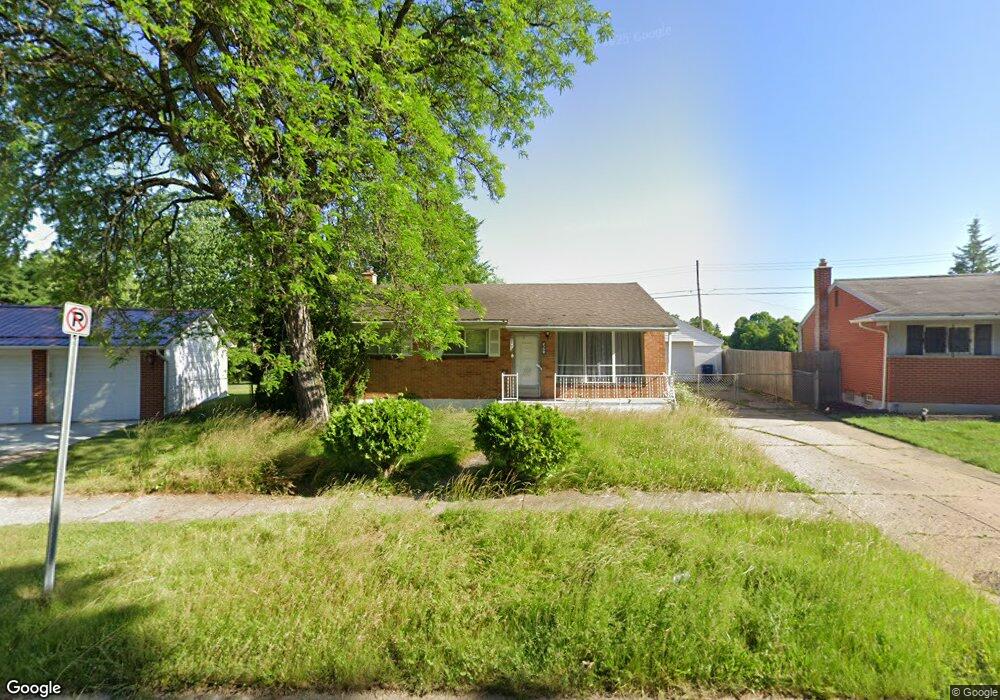 1107 Lochhead Ave, Flint, MI 48507 - photo 1