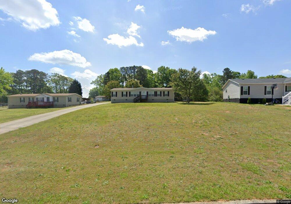 417 Graystone Dr, Winder, GA 30680 - photo 1