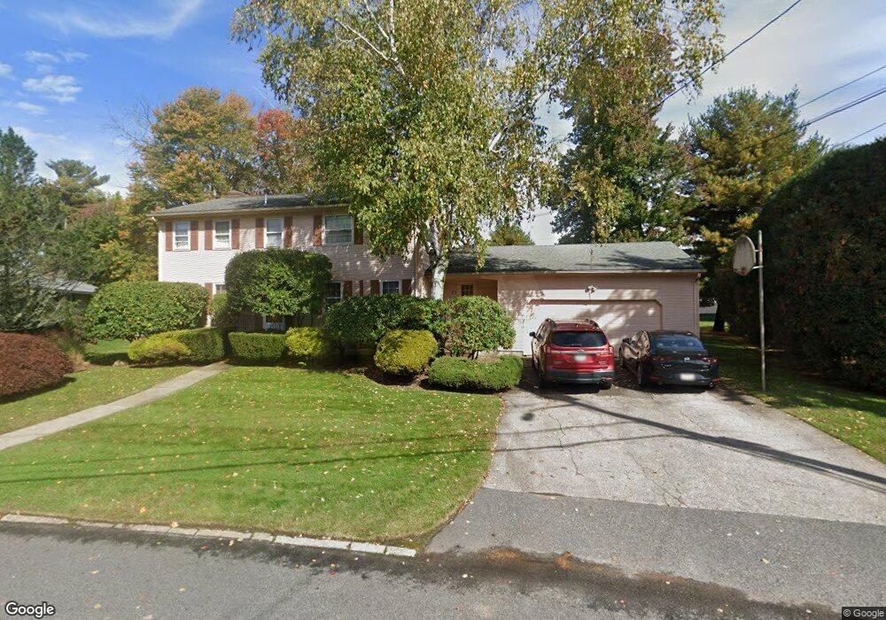 55 Mountain Laurel Dr, Cranston, RI 02920 - photo 1