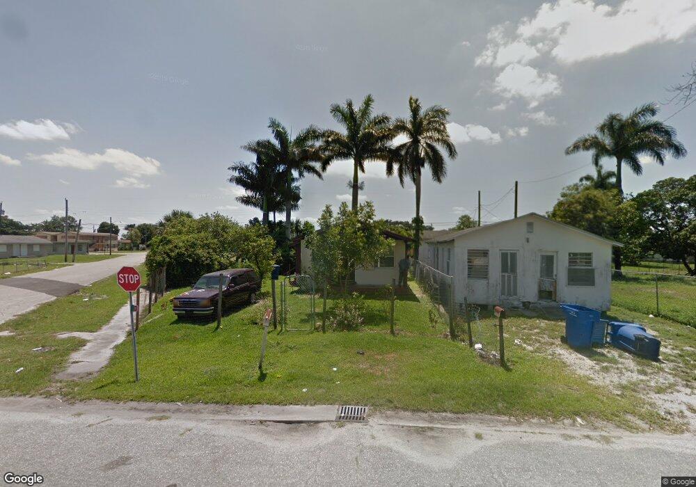 605 SW 8th St, Belle Glade, FL 33430 - photo 1