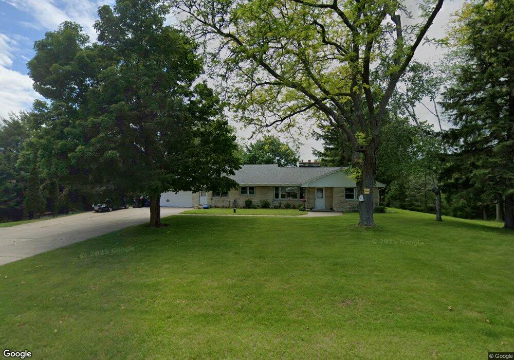 2221 Scenic Rd, Richfield, WI 53076 - photo 1