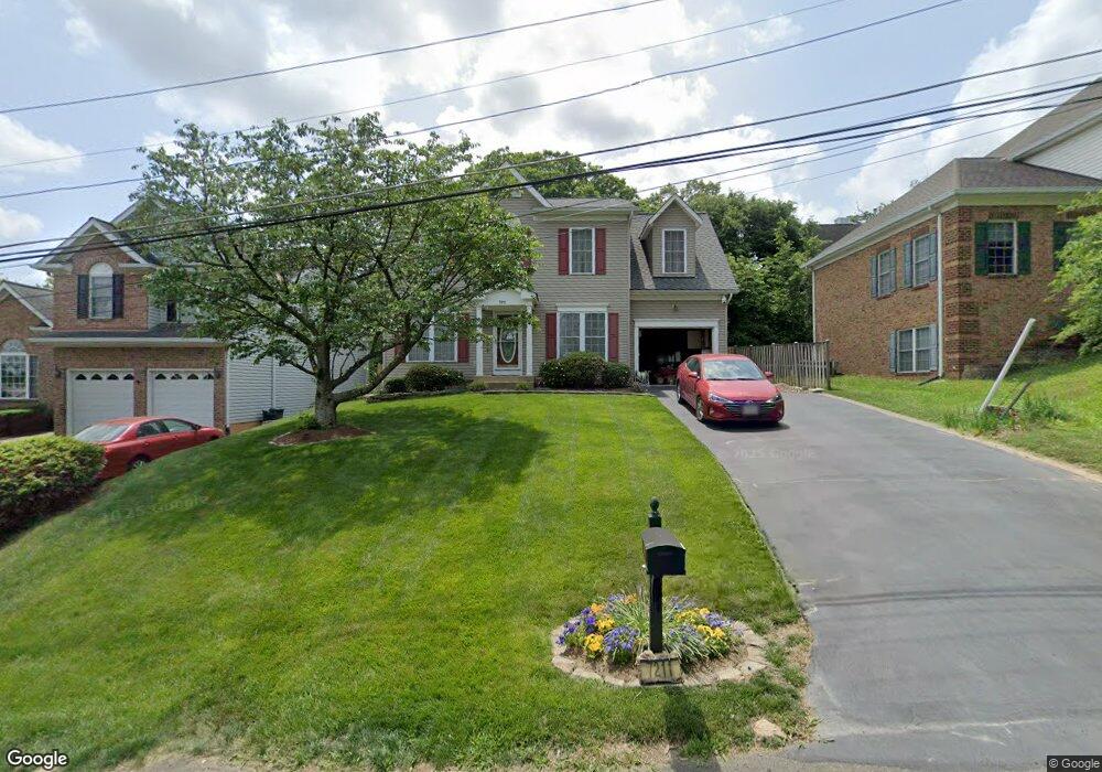 7211 Hickory St, Falls Church, VA 22043 - photo 1