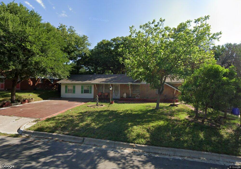 1037 Idlewood Ave, Azle, TX 76020 - photo 1