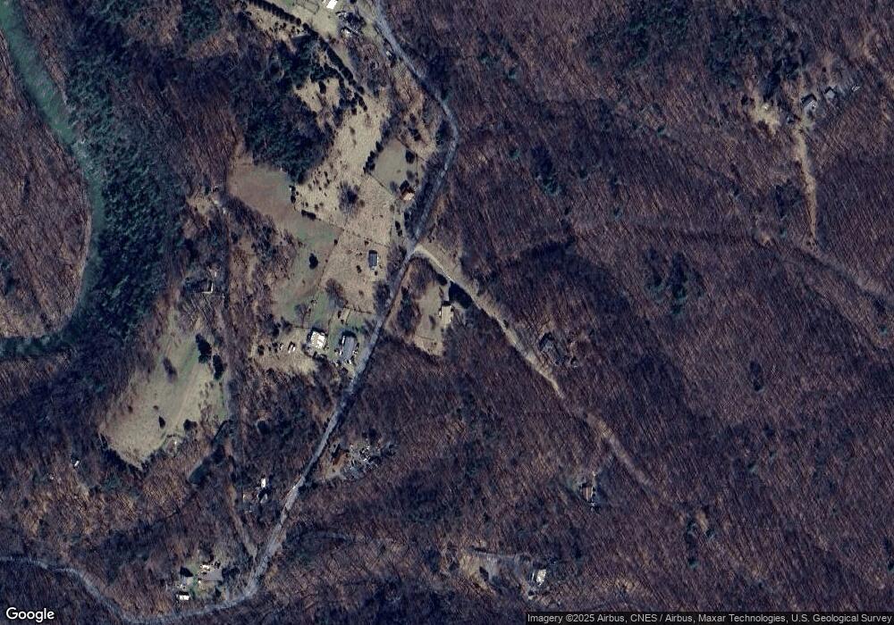 48 Country Rd, Berkeley Springs, WV 25411 - photo 1