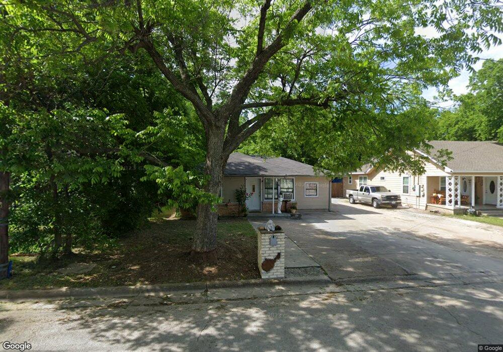 816 E Garnett St, Gainesville, TX 76240 - photo 1