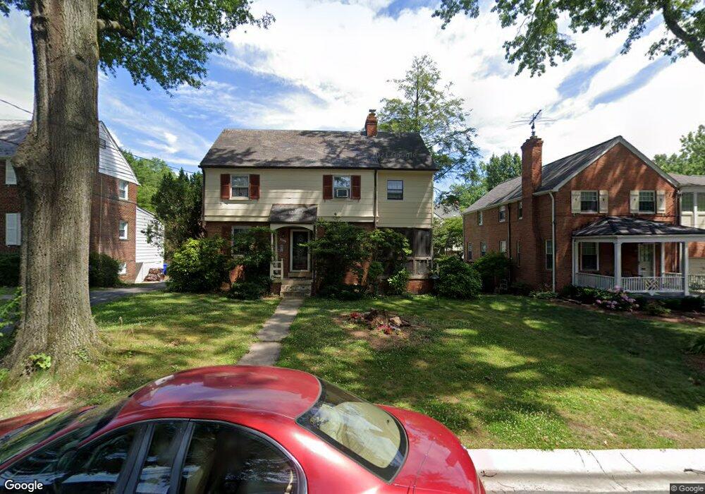 4611 Cheltenham Dr, Bethesda, MD 20814 - photo 1