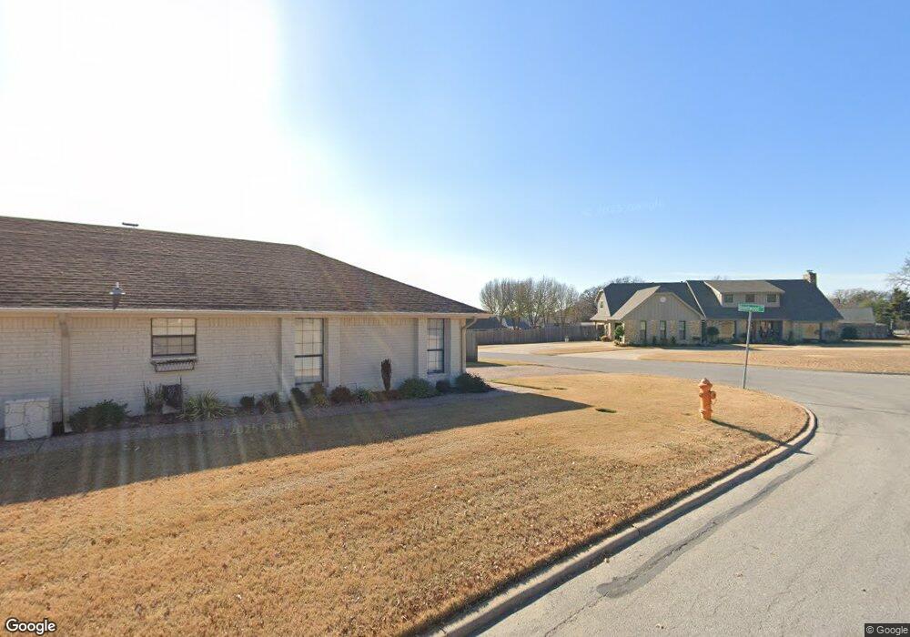 1649 Brentwood Cir, Ardmore, OK 73401 - photo 1