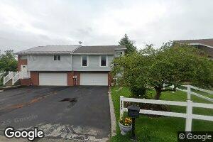 196 Cambria Hill Dr, Tarentum, PA 15084