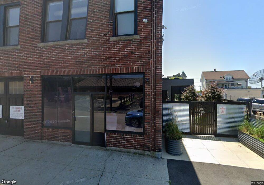 320 Lafayette St unit 3, Pawtucket, RI 02860 - photo 1