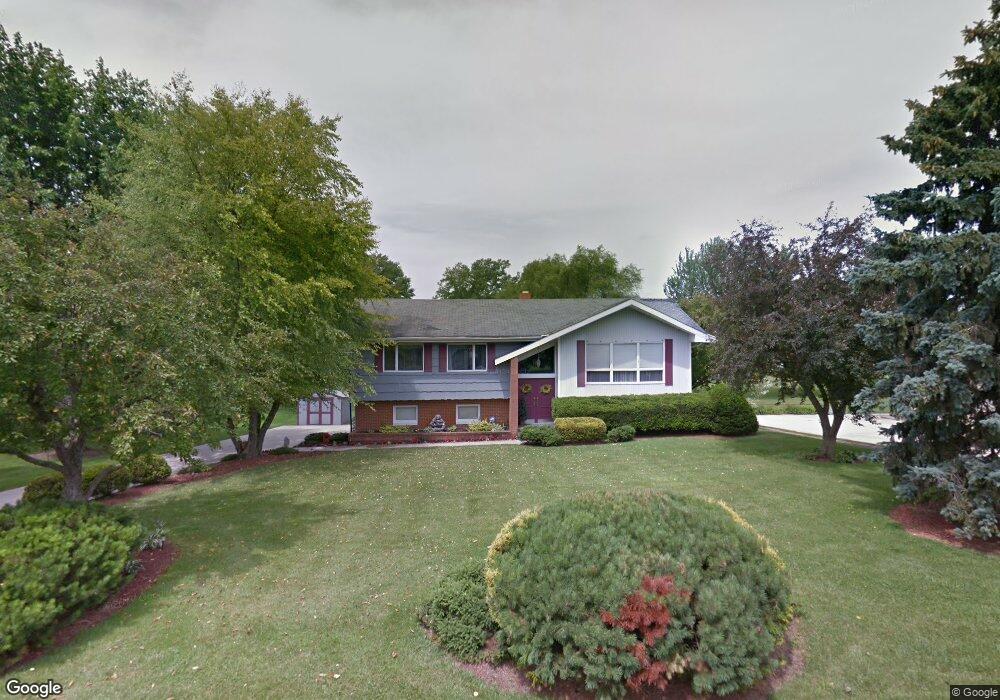 12173 Pamela Dr, Kenton, OH 43326 - photo 1