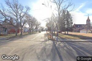 704 NW 1st St, Linton, ND 58552