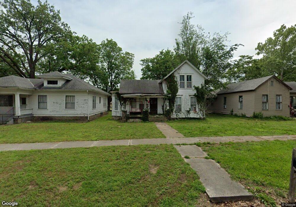 1620 Dirr Ave, Parsons, KS 67357 - photo 1