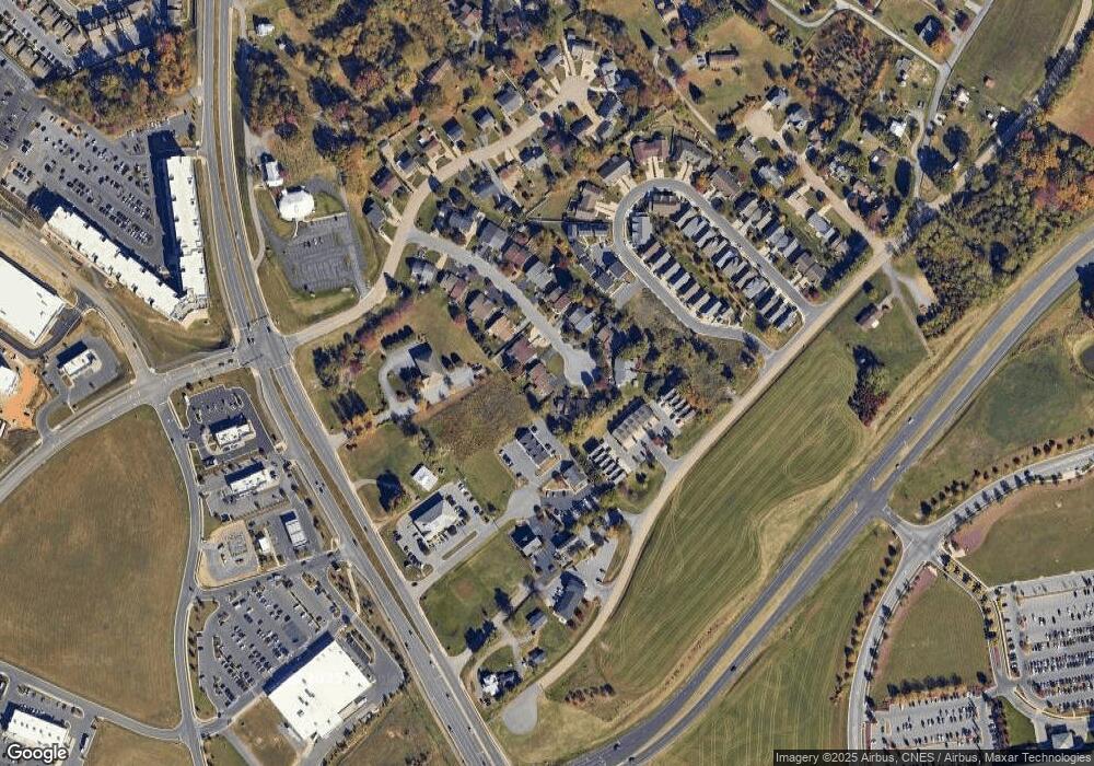 2385 Meadow Ct, Harrisonburg, VA 22801 - photo 1