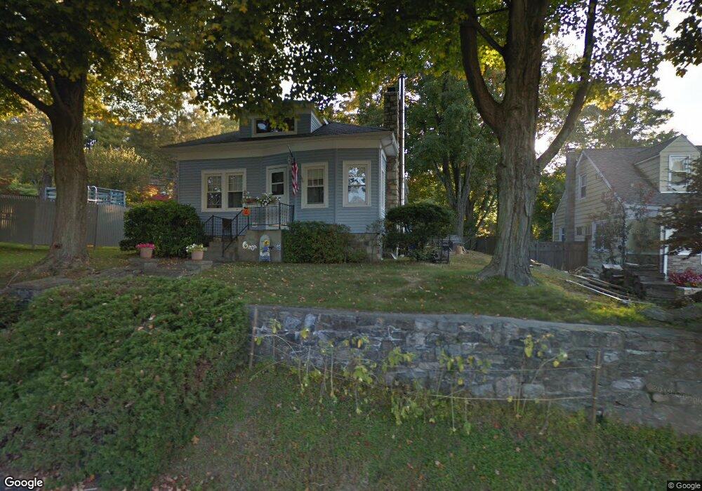 39 Ogden Ave, Cortlandt Manor, NY 10567 - photo 1