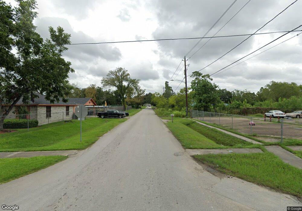 8700 Curry, Houston, TX 77093 - photo 1