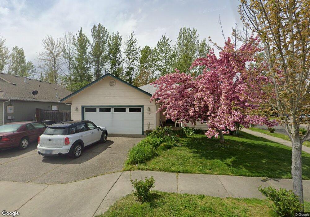 1664 SW Waterstone Dr, Grants Pass, OR 97527 - photo 1