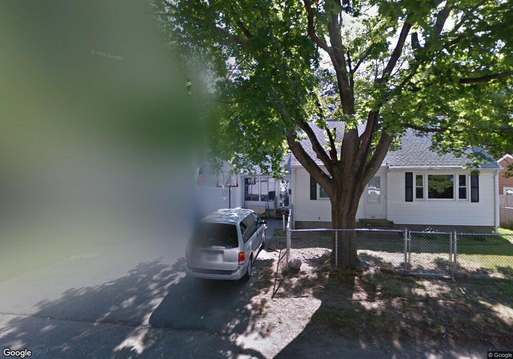 100 Brook Ave, Riverside, RI 02915 - photo 1