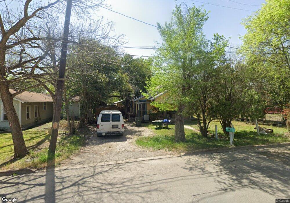 1117 W Martin Luther King Dr, San Marcos, TX 78666 - photo 1