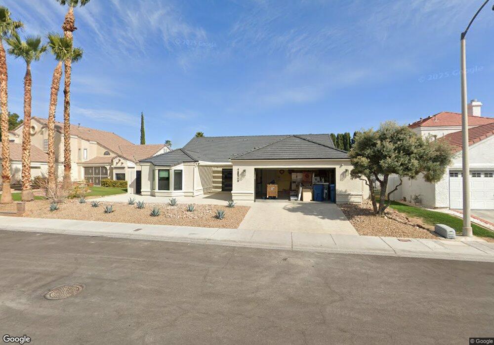 2824 Shannon River Dr, Las Vegas, NV 89117 - photo 1