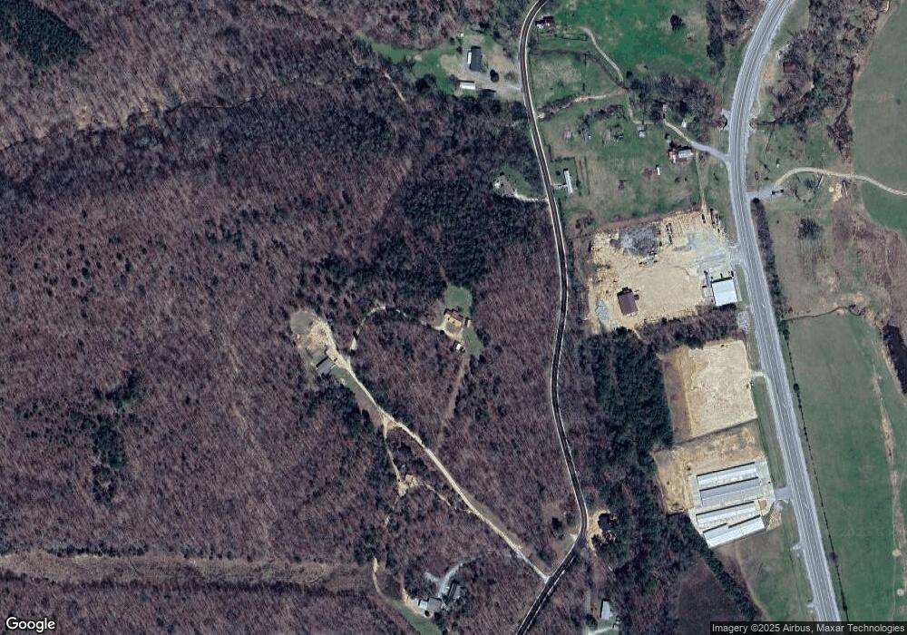 208 Blackberry Ln, Linden, TN 37096 - photo 1