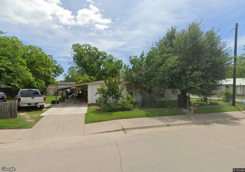 202 Elmo St, Cleburne, TX 76031 - photo 1